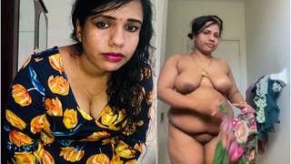 Mature woman takes nude photos of herself for her lover