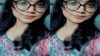 Indian girl reveals her breasts on video call