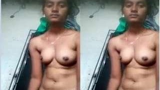 A stunning Telugu babe reveals her beautiful body