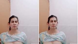 Indian girl records nude video for boyfriend in HD
