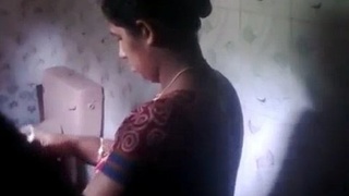 Indian bhabhi gets naughty in the shower