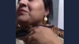 Neighborhood Pakistani Bhabhi gets down and dirty with Suprhoot Maduro
