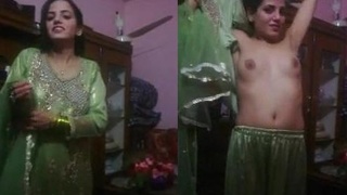 Bhabi gives a blowjob to her husband's cock and rid him of it