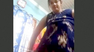 Desi wife cheats on her husband with a lover in a steamy video