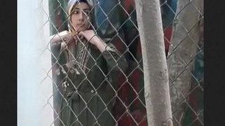 Hijabi girl gets fucked in the backyard