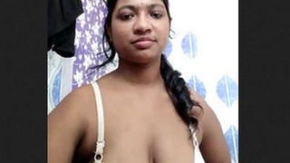 Gorgeous bhabhi bares it all in the bathroom