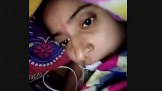 Chatty Indian babe shows off her boobs and pussy in VideoCall
