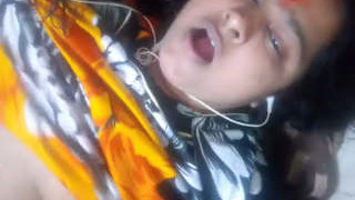 Part 2 of Desi's horny MMS with missing part