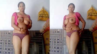 Desi wife bares it all in front of camera