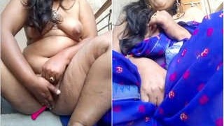 Busty desi bhabhi flaunts her naked body
