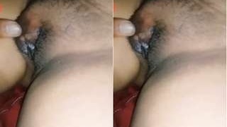 Desi bhabhi reveals her pussy on camera