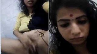 Mallu girl flaunts her breasts and vagina in a naughty video