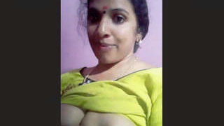 Indian aunt Mallu flaunts her big breasts