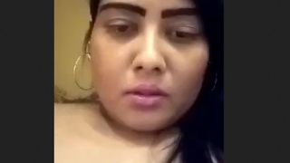 Unsatisfied bhabi flaunts her butt on BanglaTalk