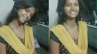 Kissing and posing in churidar: Desi girl's hidden cleavage