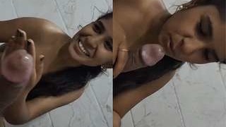 Exclusive video of a sexy Indian girl giving a blowjob