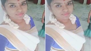 Mallu babe flaunts her big boobs and wet pussy in steamy video