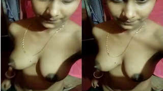 Exclusive Desi couple's steamy fucking and blowjob session