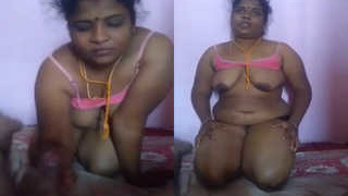 Amateur Indian wife gives a blowjob in exclusive video