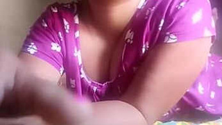 Indian girl in chat for adult content