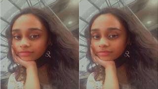 Tamil girl flaunts her body in a video call to her lover