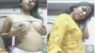 Amateur Indian girl flaunts her tits and ass in exclusive video