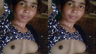 Exclusive video of a hillbilly bhabhi showing her boobs and pussy