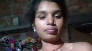 Indian village auntie's nude selfie in a porn video