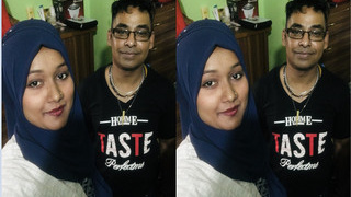 Amateur desi boudi gives a blowjob and rides her husband's dick