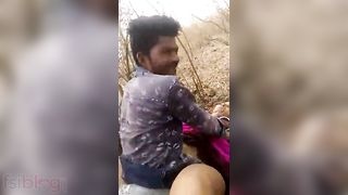 Dehati group sex in the open air: A steamy video