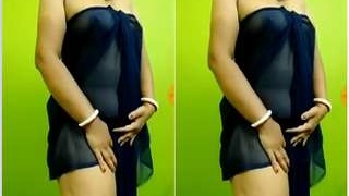 Watch Boudi's sizzling cam show and get turned on