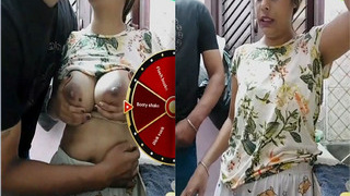 Amateur Desi bhabhi flaunts her big boobs and gives a blowjob