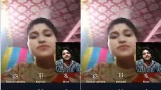 Desi Indian babe bares her boobs and pussy in exclusive video