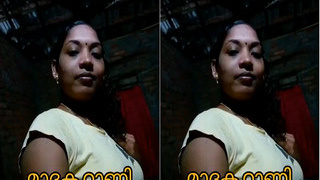 Indian girl Mallu reveals her intimate parts in exclusive video