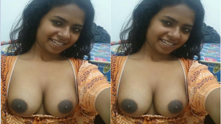 Exclusive Mallu girl flaunts her assets in a hot video