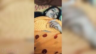 Desi bhabhi's big pussy gets pounded in homemade video