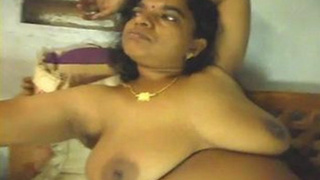 Mature Aunty from Desi village gets naughty on camera