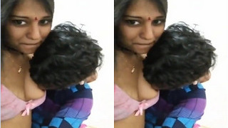 Cute Indian girl shares exclusive selfie of her boobs