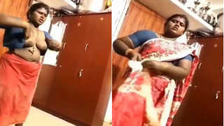 Amateur Tamil wife records her husband's bathing in exclusive video