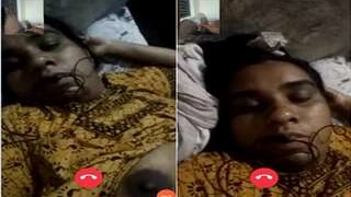 Indian woman shows off her big boobs and pussy in video call