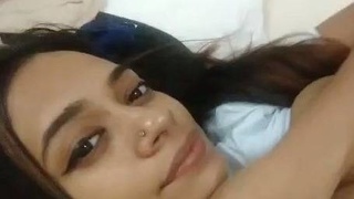 Nude Indian girl takes solo shots in steamy video