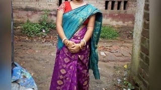 Collection of Desi wife videos from a village
