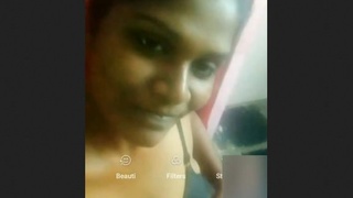 Tamil girl shows off her big boobs in a live video call