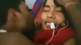 Desi aunty's sari gets drenched in sweat during sex