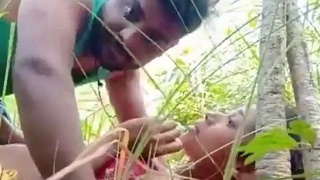 Desi girl gets naughty in the open air for a steamy MMS video