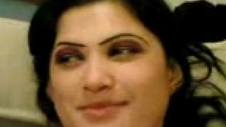 Desi aunty from Mohali in Punjabi sex video