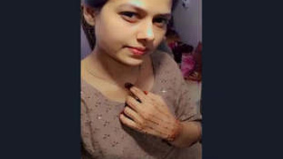 Indian couple VK and her boyfriend flaunts her ample bosom in a steamy video