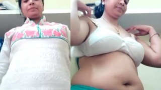 Wife exposes her body to her lover in a steamy video