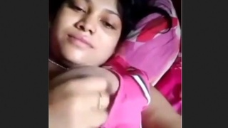 Enjoy the beauty of a bhabhi with big and juicy boobs