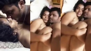 Desi teen pleasures herself with her brother in a steamy video